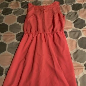 Rose blush dress. With cute detail